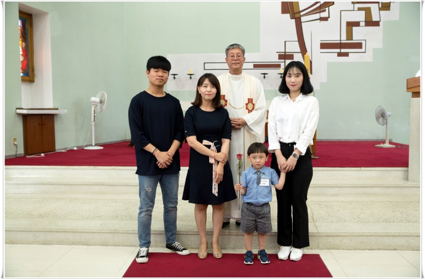 2018년 6월 16일 유아세례-61.jpg